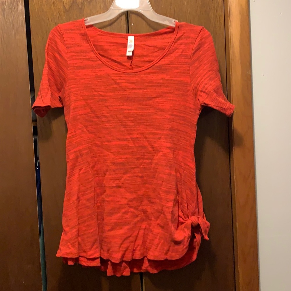 Used LuLaRoe top.  Red with Heathered look.